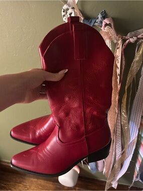 Amazon Red Women's Western Cowboy Boots